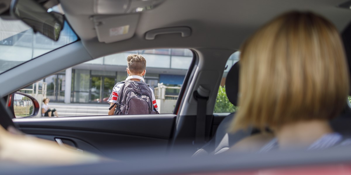 Hero image voor artikel:  11 tips voor automobilisten en schoolkinderen