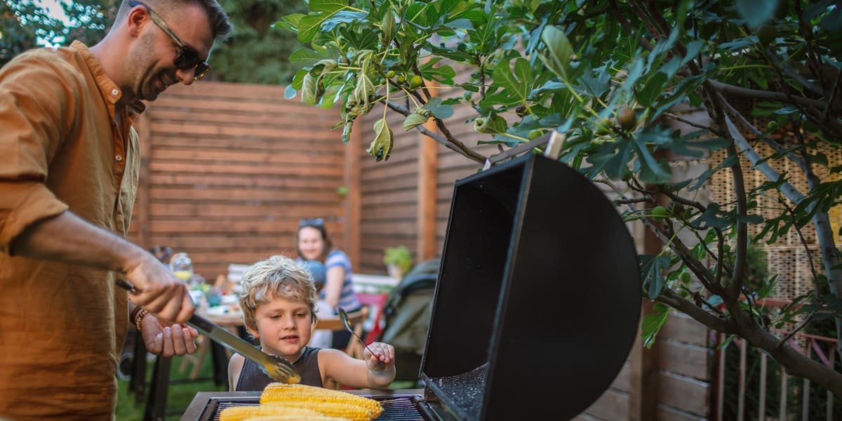 Hero image voor artikel:  Veilig je barbecue aanmaken en gebruiken