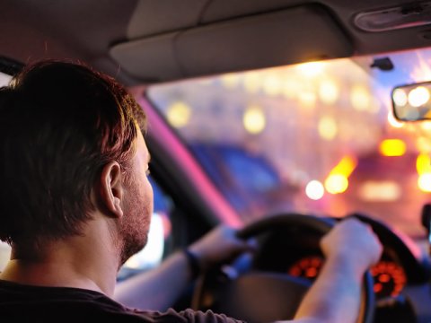Veilig autorijden in het donker: 11 tips