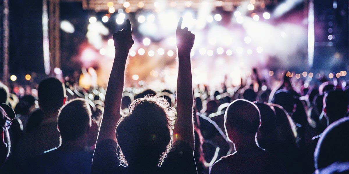 Hero image voor artikel:  Het geld waard: Esmeralda (43) geeft minimaal 500 euro per maand uit aan festivals met haar man