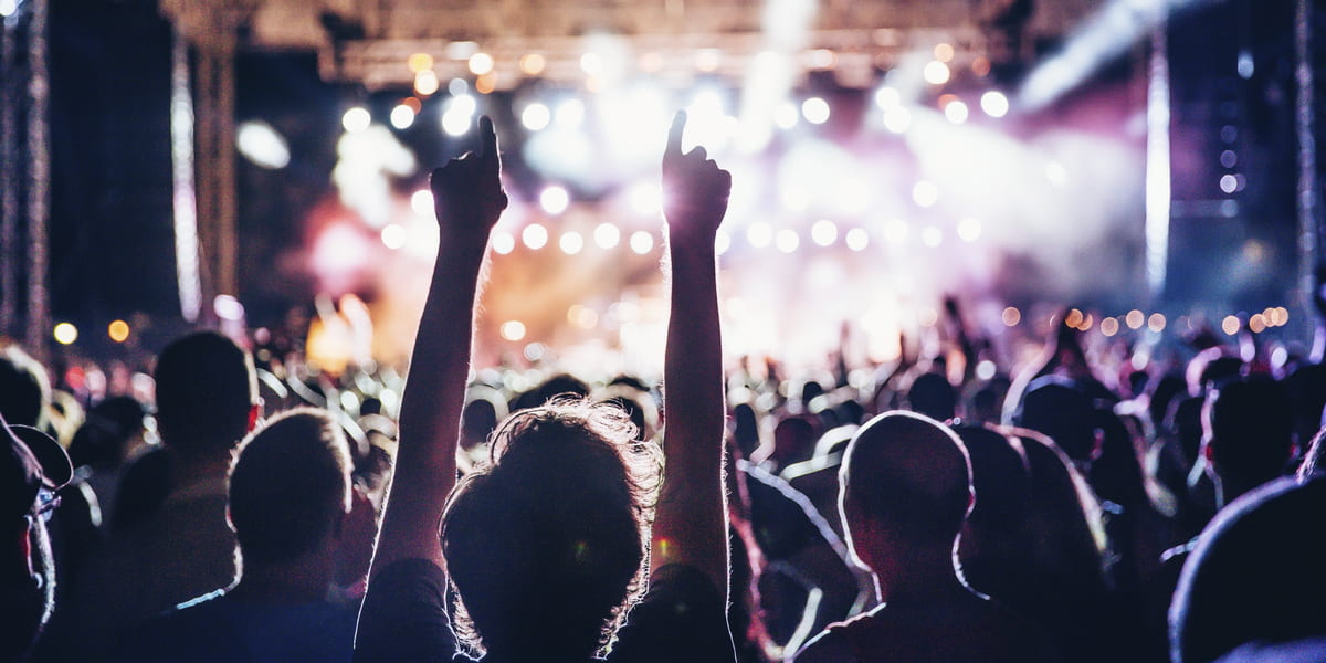 Hero image voor artikel:  Zo voorkom je gehoorschade bij een concert of festival